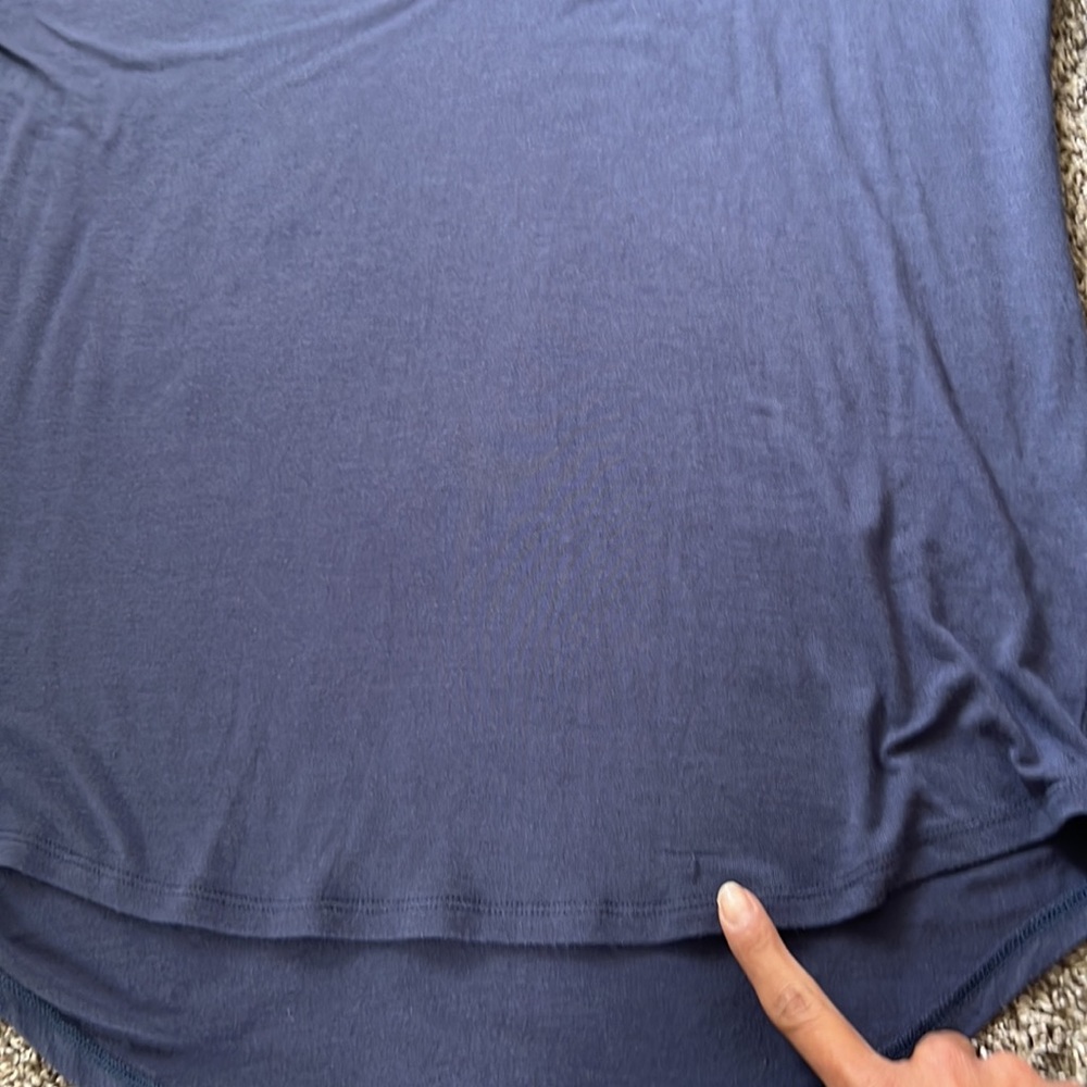 Express Cutout Top - Picture 3 of 8